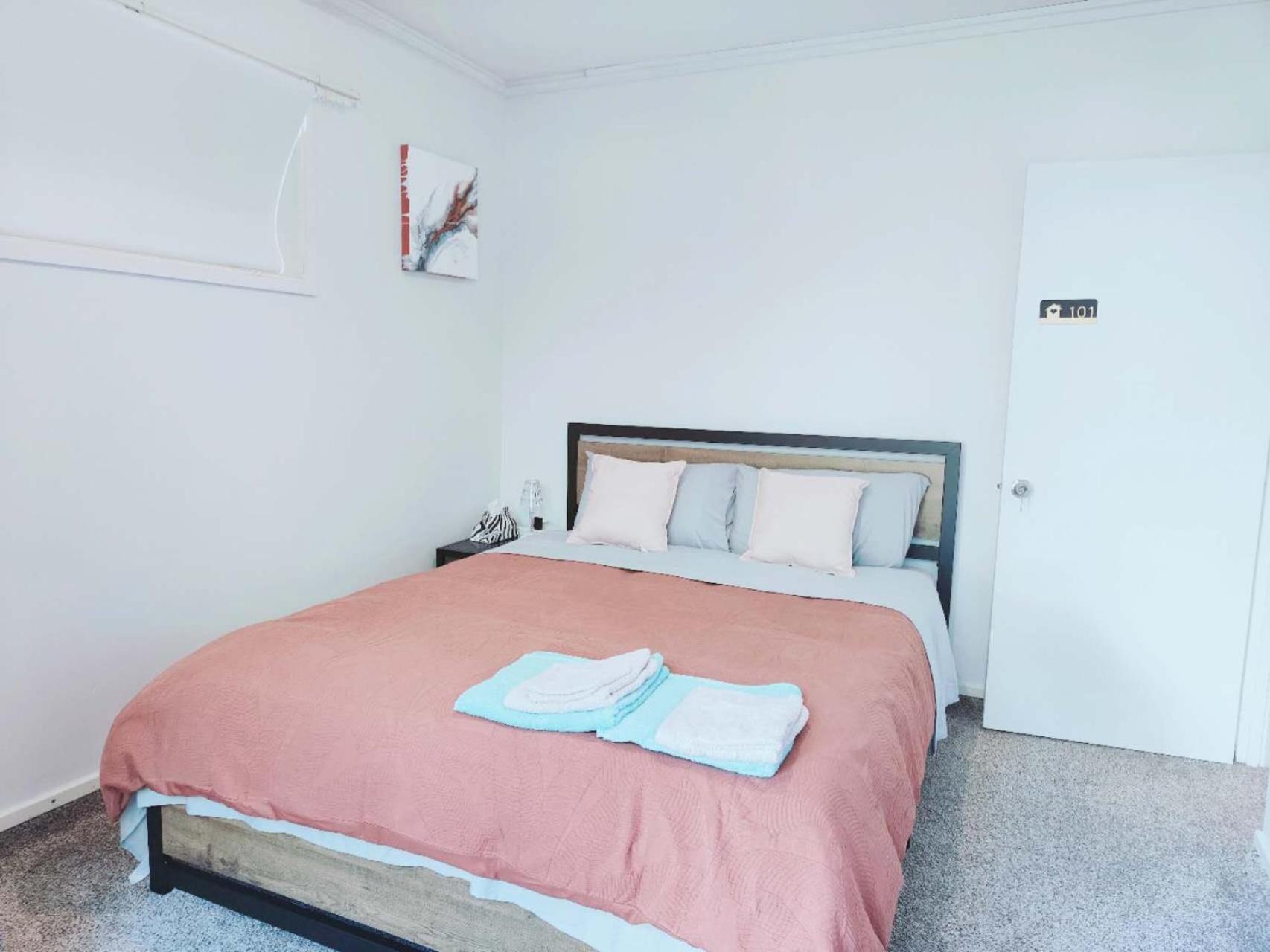 Sunny Cosy Rooms In Auckland Nice Garden Bush View Экстерьер фото